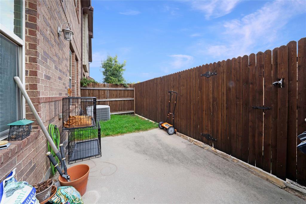 Suncreek Twnhms - Residential