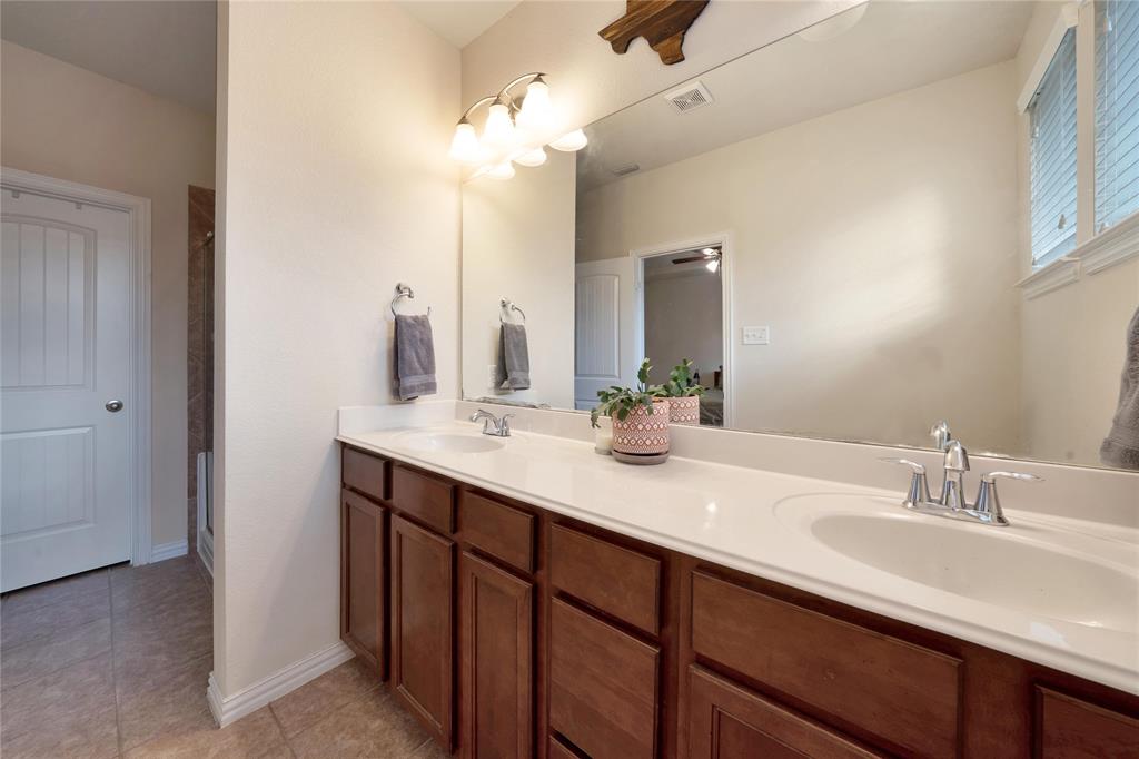 Suncreek Twnhms - Residential