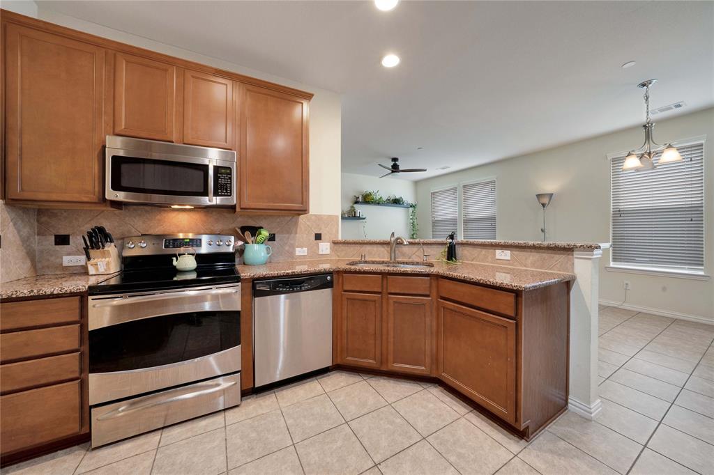 Suncreek Twnhms - Residential