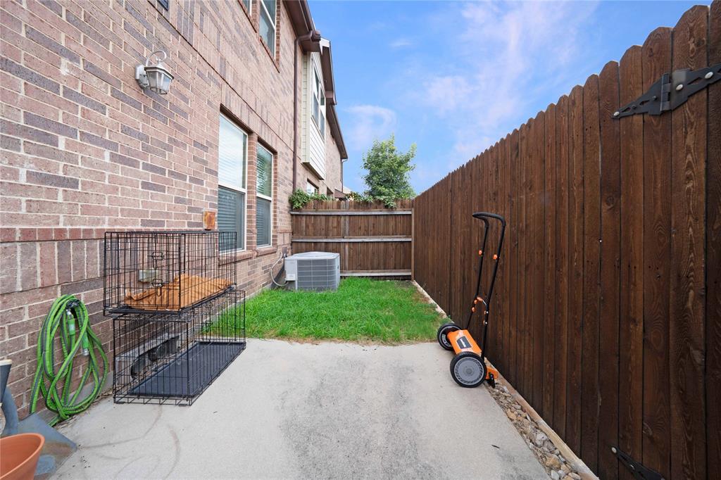 Suncreek Twnhms - Residential