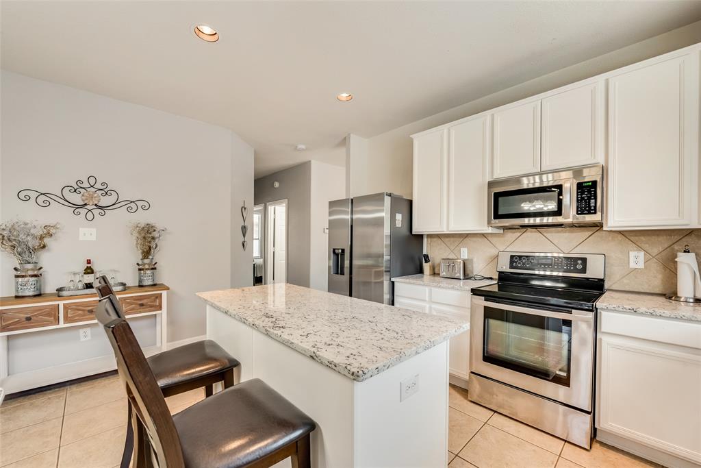 Hickory Ridge Phase Two - Residential Lease