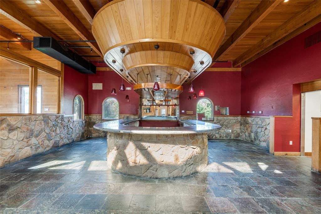 Glen Eagles Village - Commercial Lease