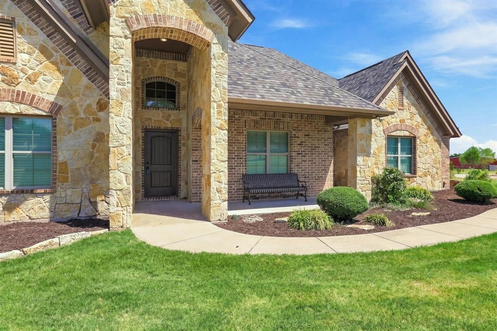 320 Tate Circle