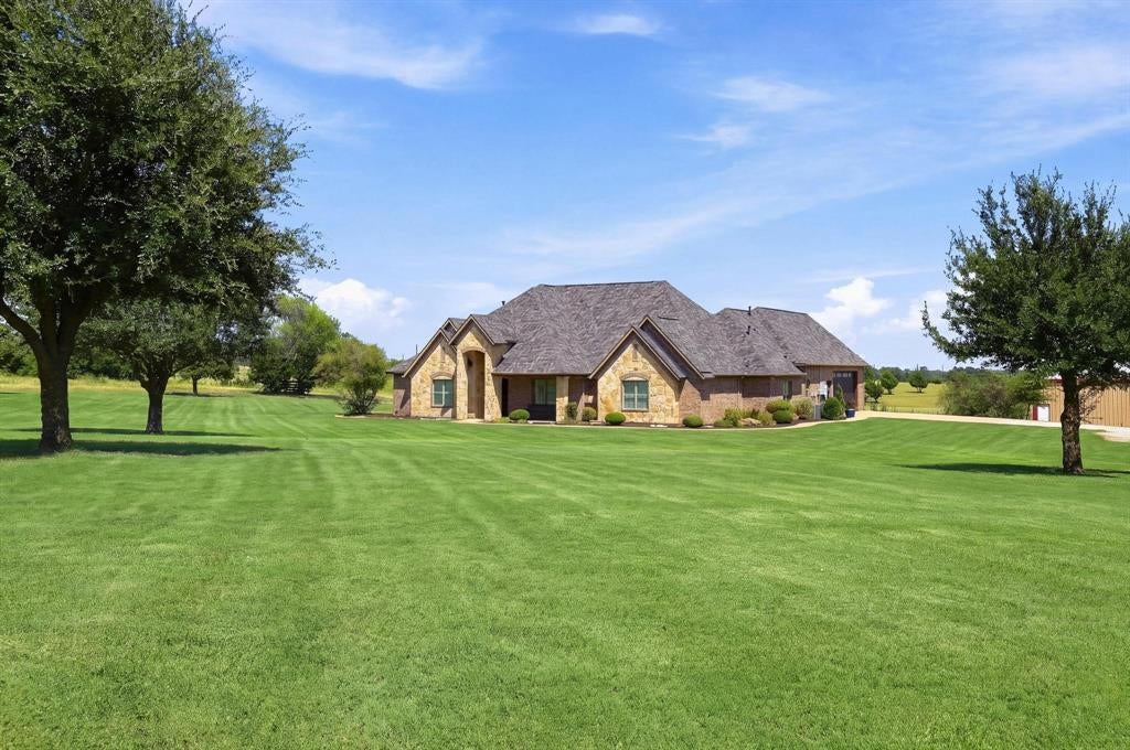 320 Tate Circle