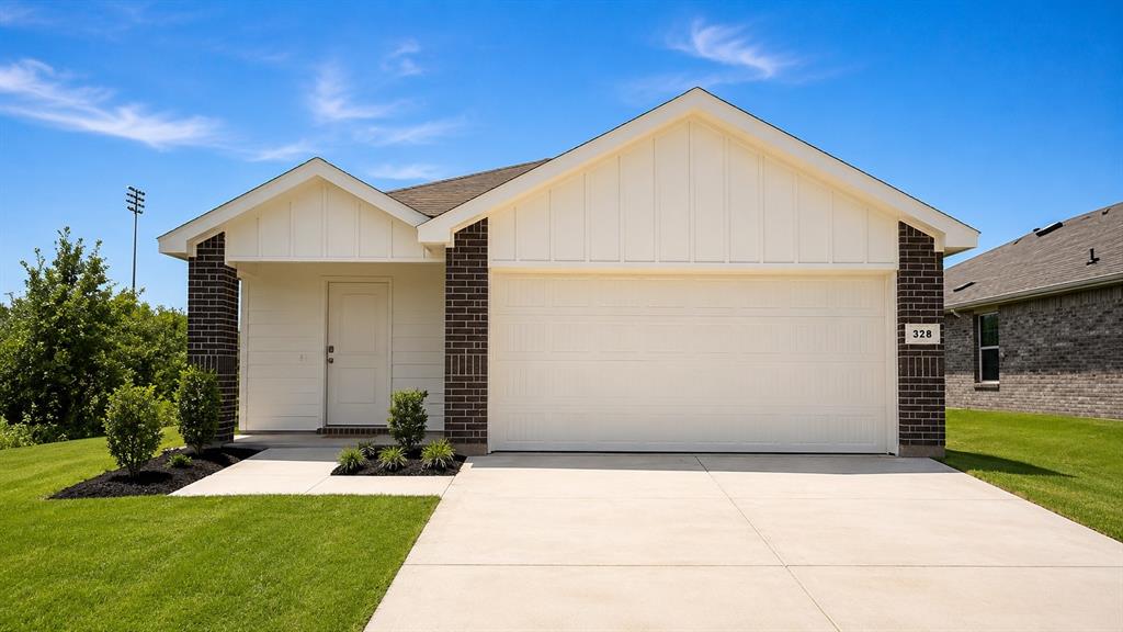 328 TRAIL Court