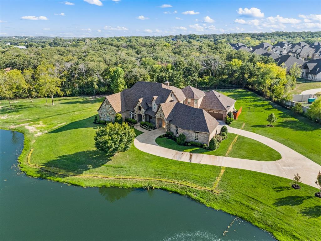 737 Manor Drive