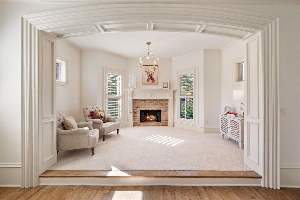 Frenchtown Manor - Residential