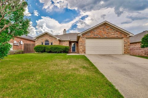 Photo of 1715 Treasure Cay Drive, Mansfield, TX 76063 (MLS # 21324829)