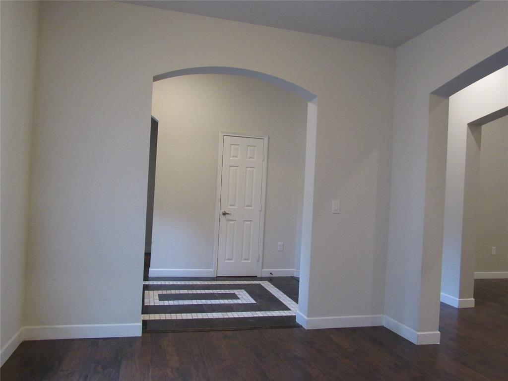 2817 Henry Road