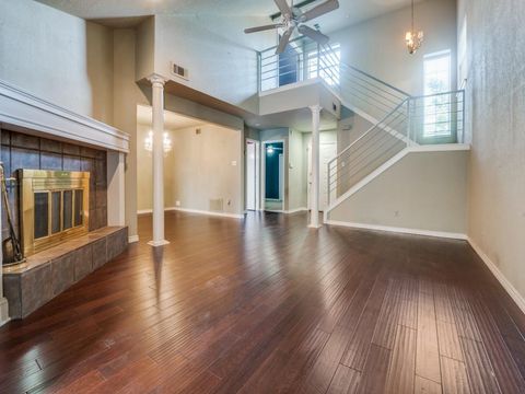 Property photo of 107 Brentwood Court, Irving, TX 75061