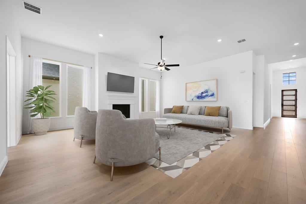 1716 Yellow Rose Court