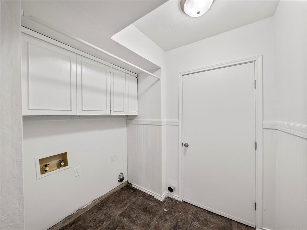 Royal Oaks - Residential