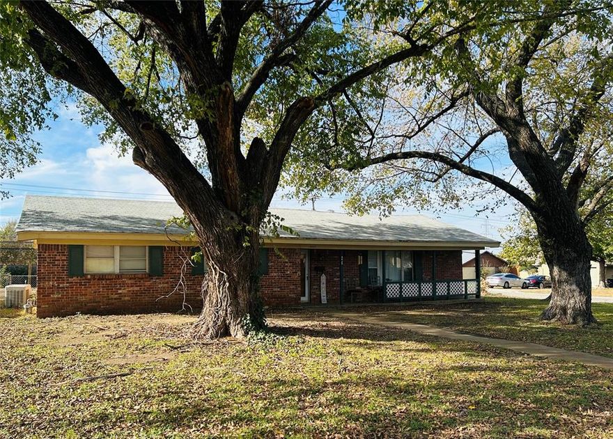 Whether you are looking for an income producing investment property or a place to call home, this ranch-style house, located on a nice corner lot in the Wedgwood Addition could be just the right place for you!  Come see this spacious floorplan with Four bedrooms or three with an office filled with lots of potential Call me to schedule your appointment today!   Currently occupied by a long-term tenant.