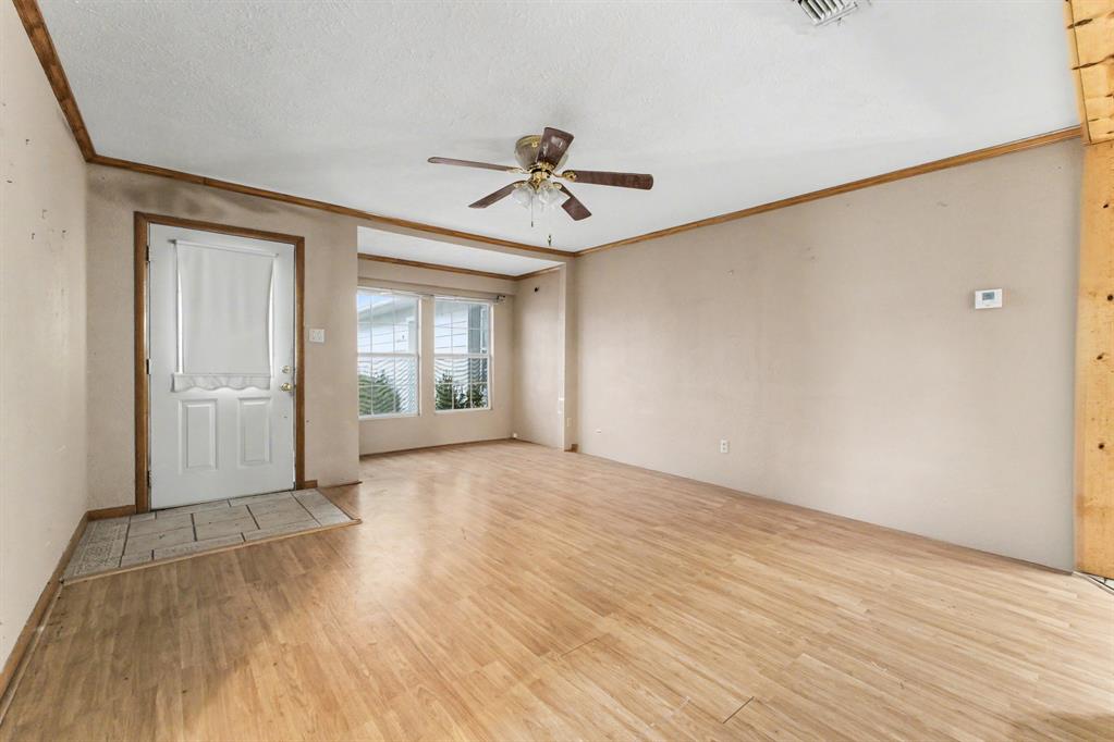 Lakeway Estate - Residential