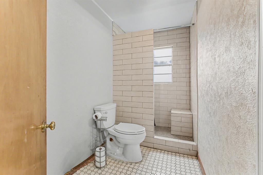 Lakeway Estate - Residential