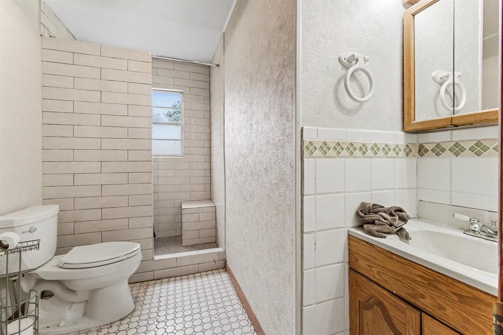 Lakeway Estate - Residential