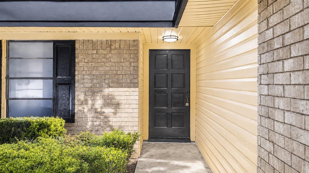 1305 Wisteria Way