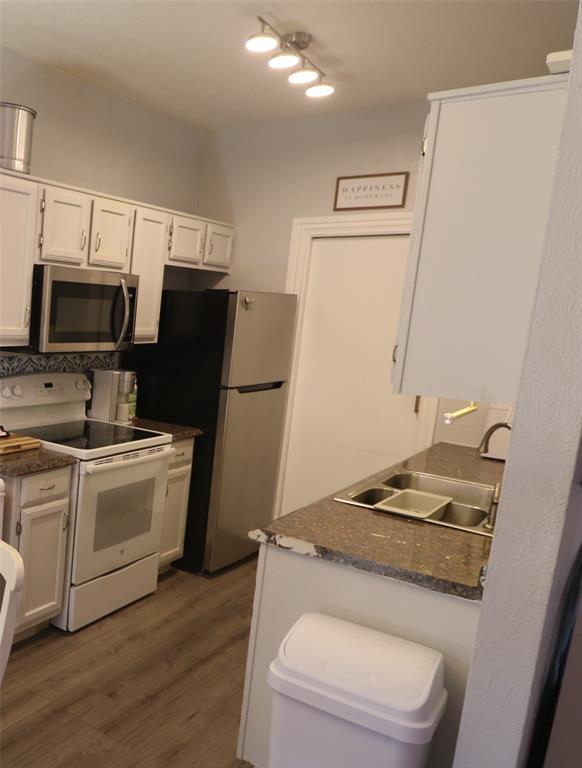 611 Oriole Boulevard 602