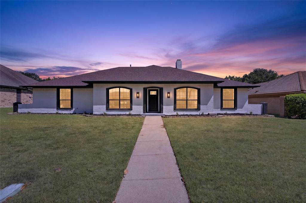 319 Hummingbird Lane