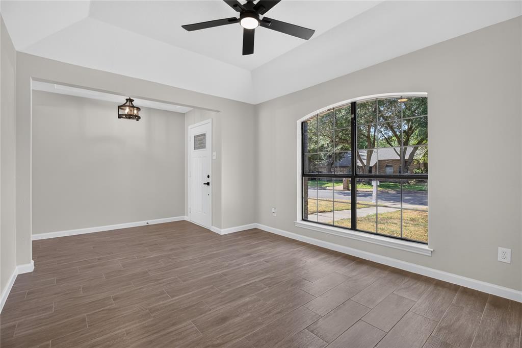 319 Hummingbird Lane