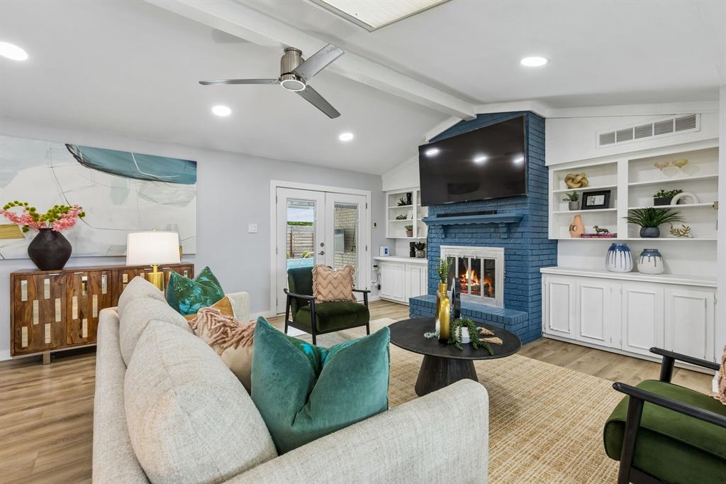 304 Meadowlark Drive