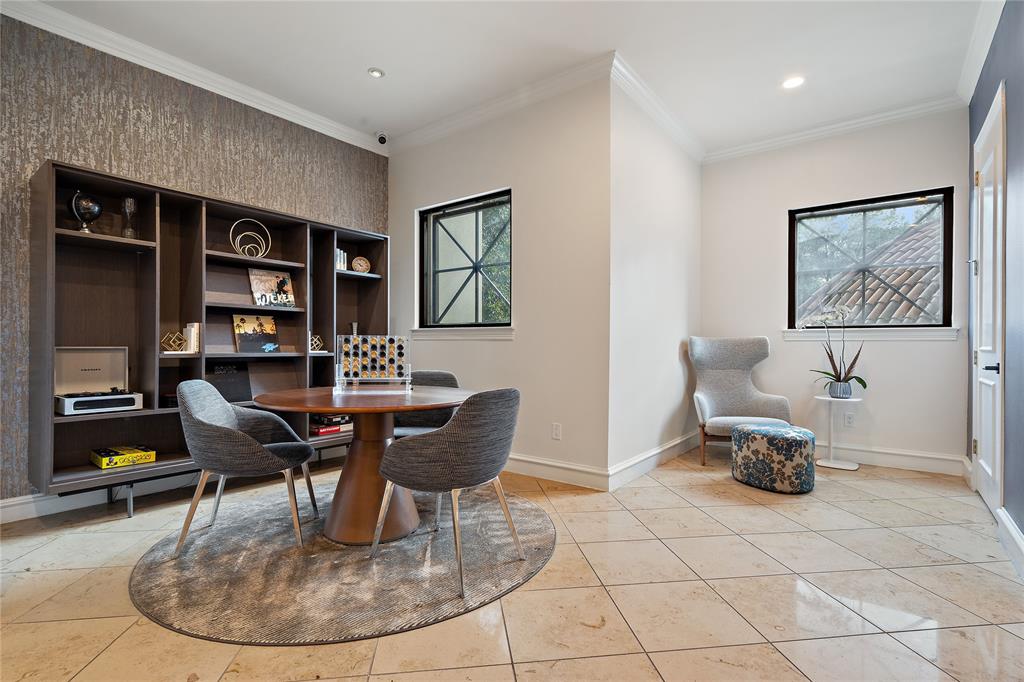 Rienzi at Turtle Creek - Residential Lease