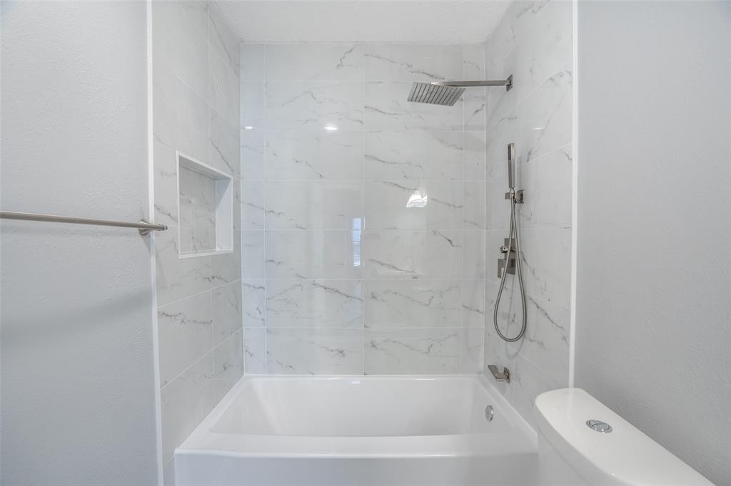 Royal Oaks - Residential Lease