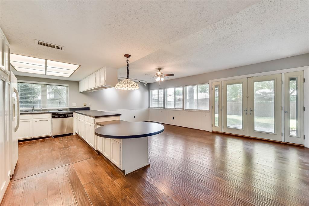 Royal Oaks - Residential Lease