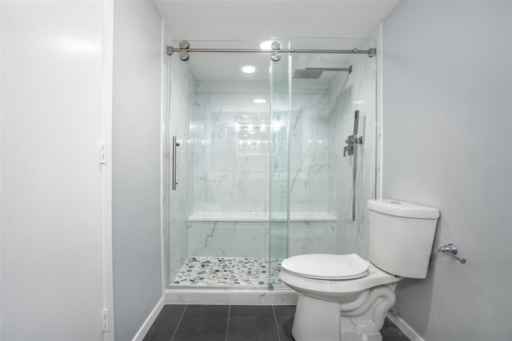 Royal Oaks - Residential Lease