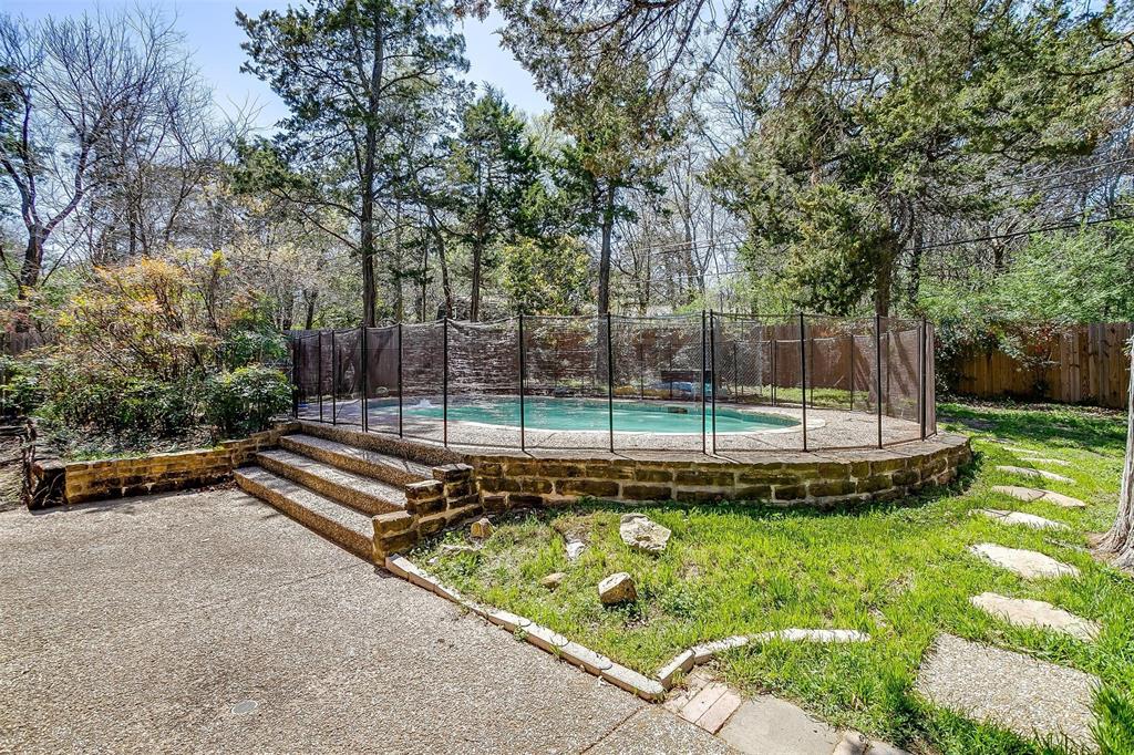 1211 Lady Lane