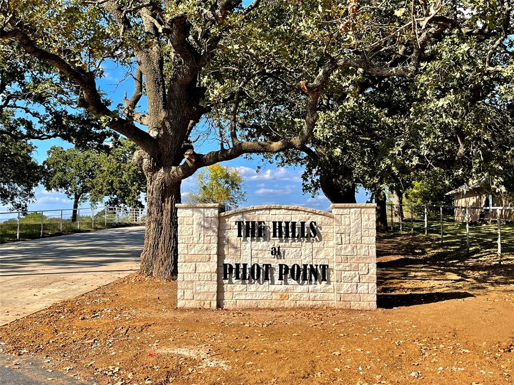 The Hills at Pilot Point - Residential