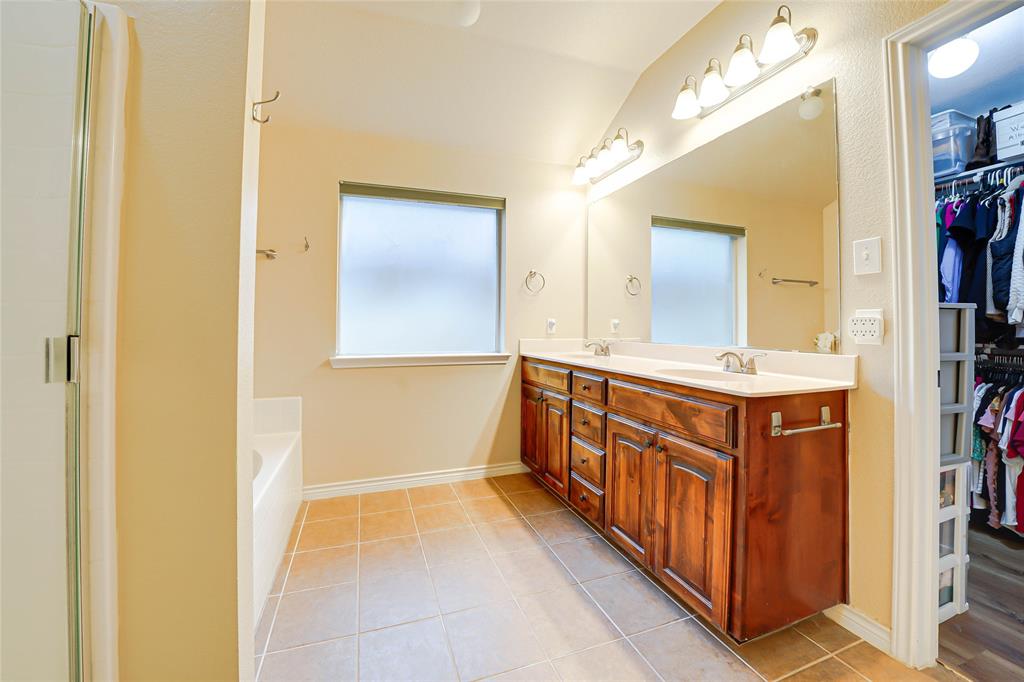 Villages Of Woodland Spgs W - Residential Lease