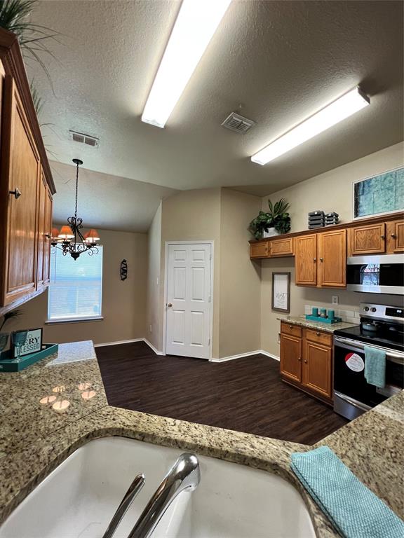 Highland Stationsaginaw - Residential Lease