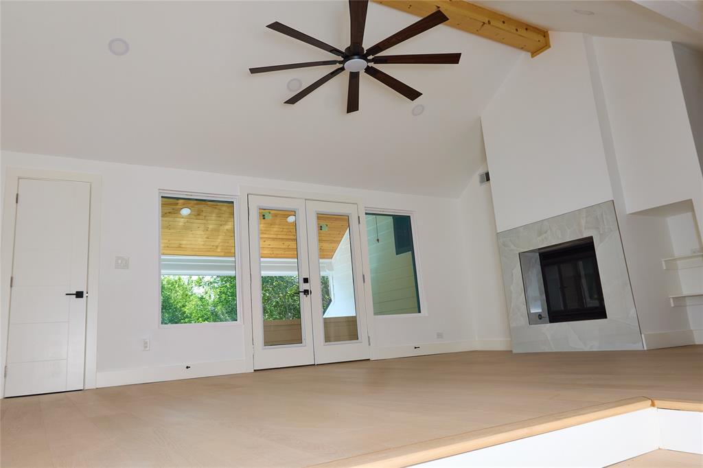 Casa Linda Estates - Residential