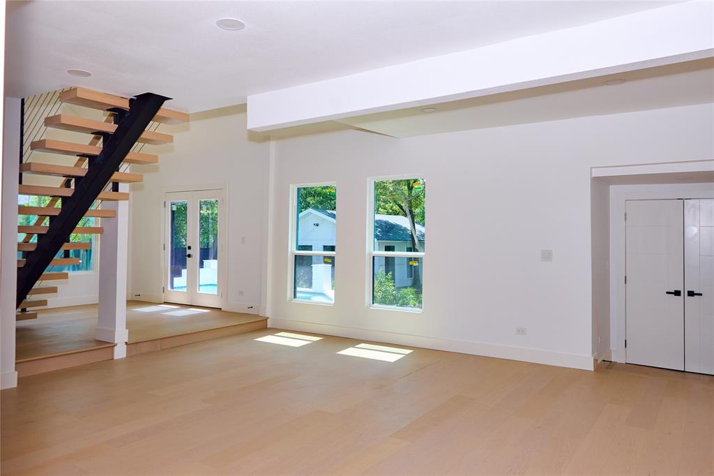 Casa Linda Estates - Residential