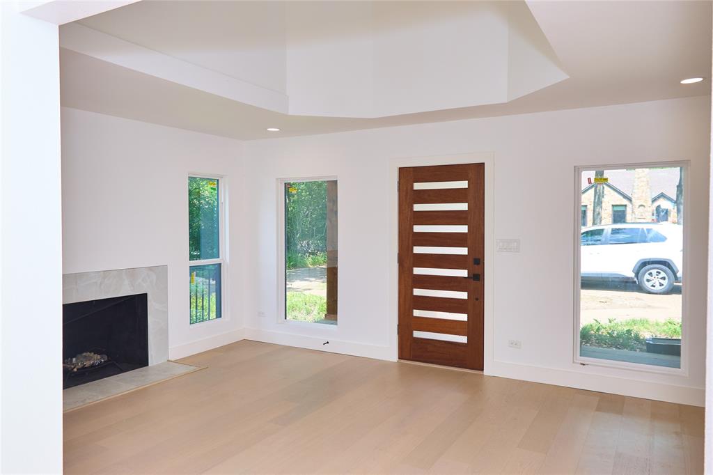 Casa Linda Estates - Residential