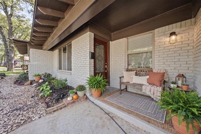 6404 Ravenswood Drive Fort Worth TX 76112