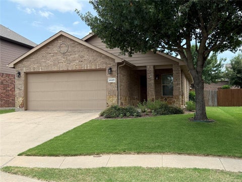 Photo of 2625 Bretton Wood Drive, Fort Worth, TX 76244 (MLS # 21312134)