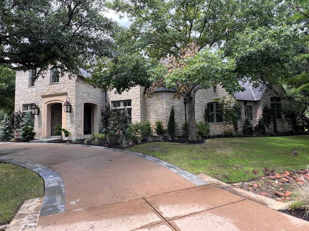 1802 Shady Grove Court