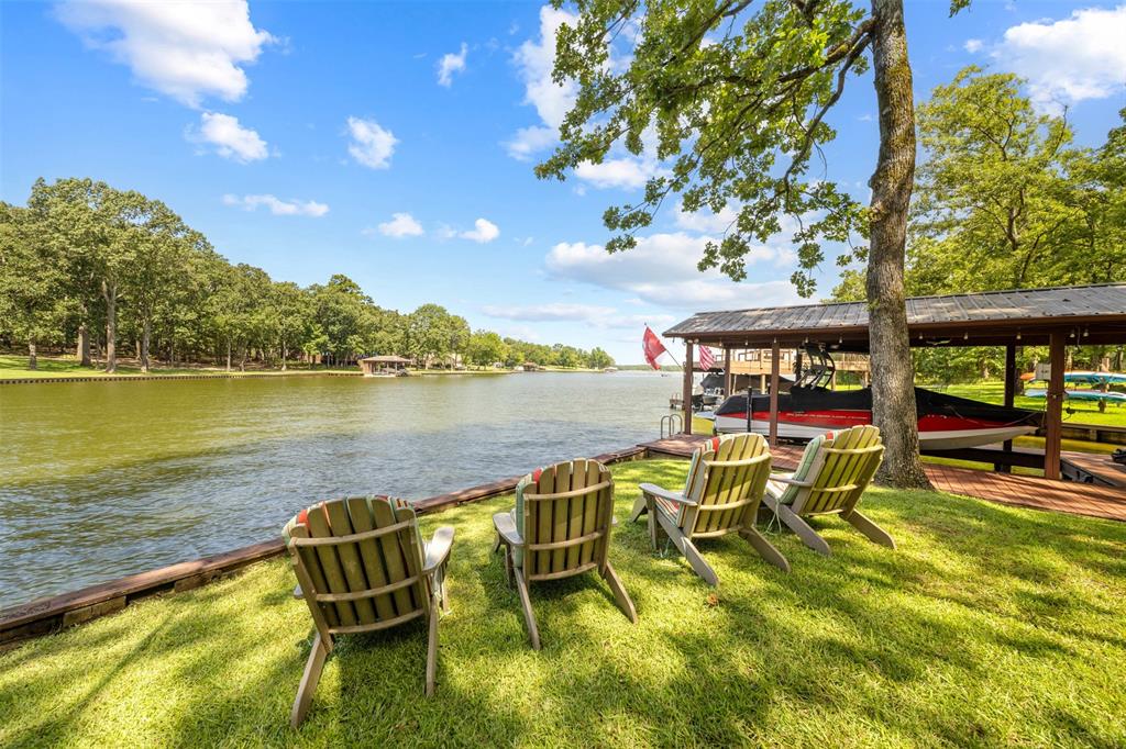 Twin Cove Estate - Residential
