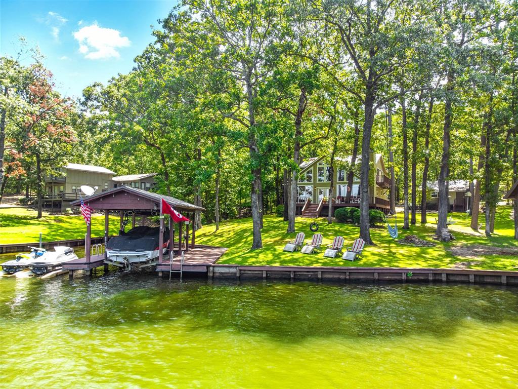 Twin Cove Estate - Residential