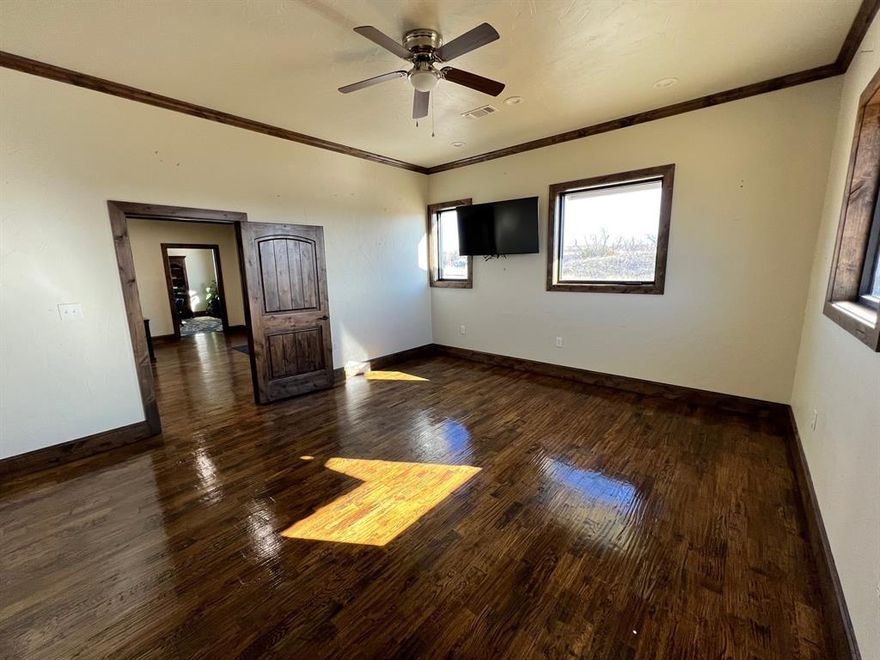 BEAUTIFUL OFFICE SPACE - great for a small company or someone needing a space to work remotely! Polished hardwood floors, spacious offices and windows for natural light. GREAT LOCATION - near Aledo HS & quick access to I20! Common area with kitchenette & bathroom. There are three offices available: 2-16x20 and 1-5x20. Also includes reception area.

Currently staged with office furniture - can be used or removed.