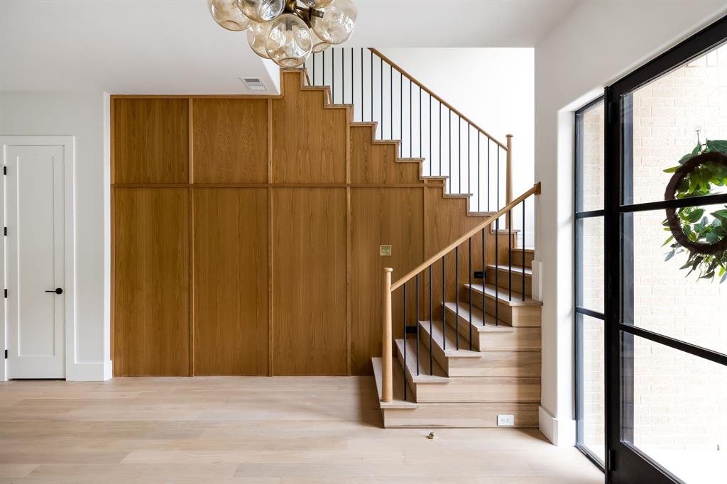 6439 Malcolm Drive