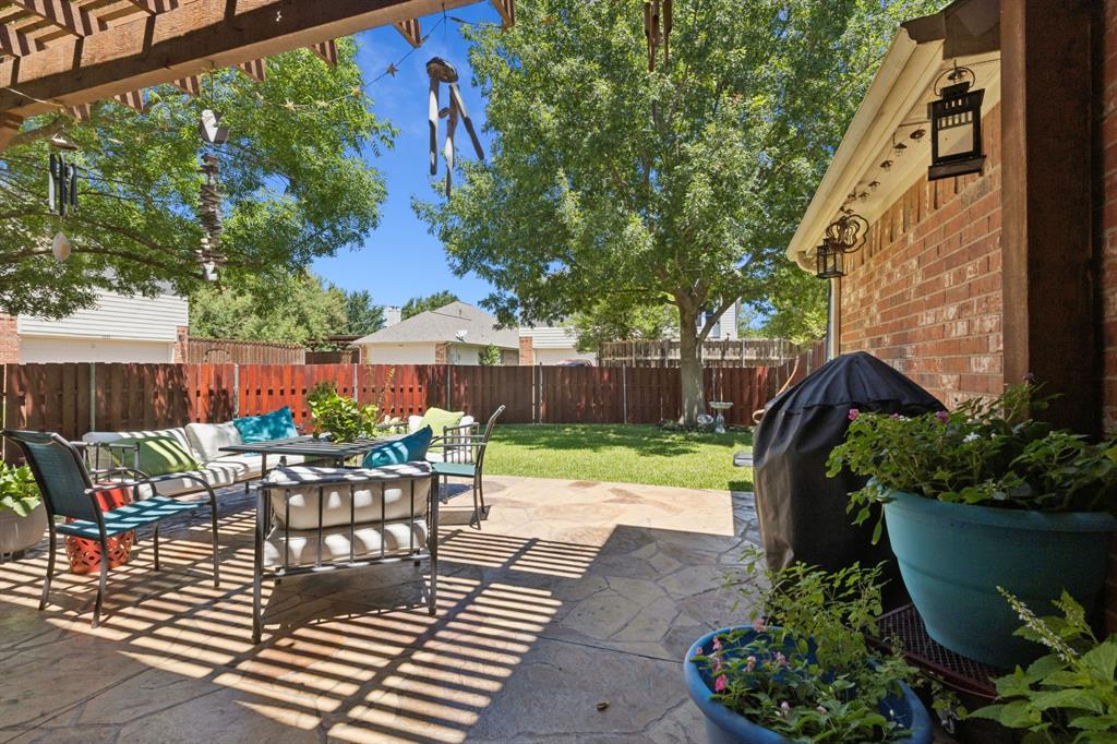 1603 Briarhollow Court