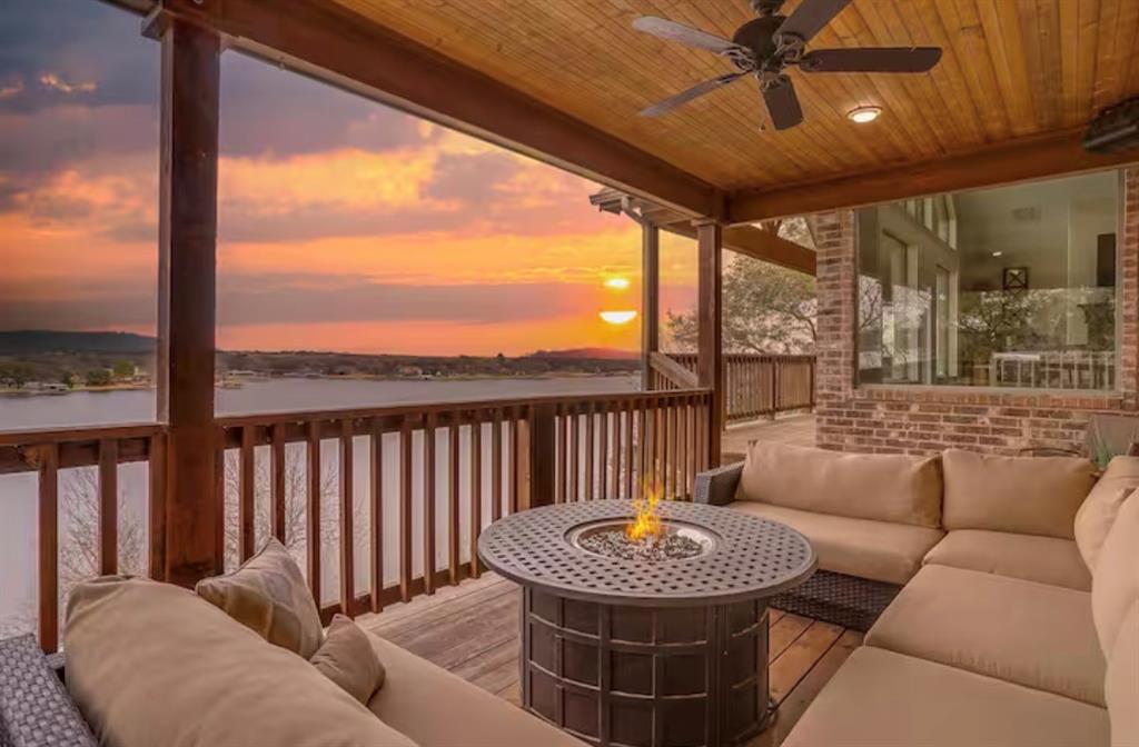 2600 River Ridge