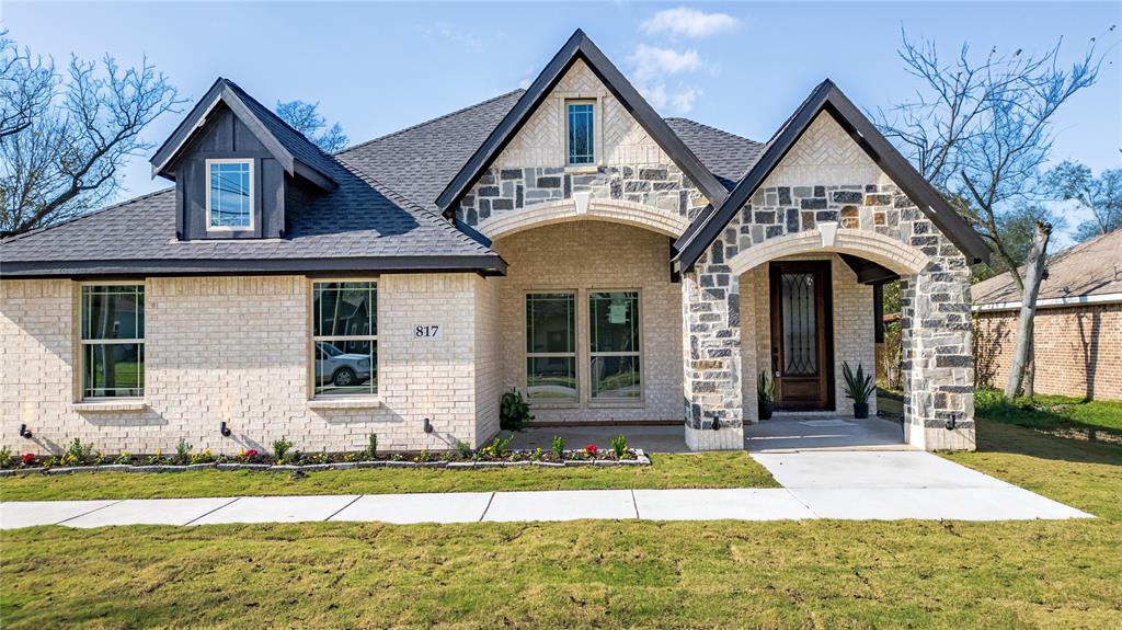 817 N Virginia Street