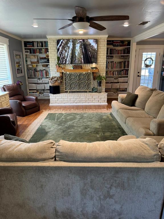 Oak Hollow - Residential