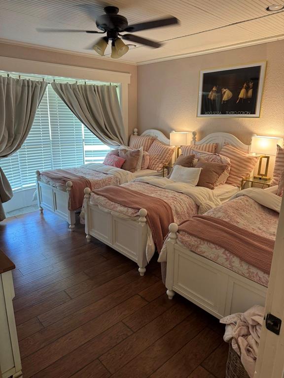 Oak Hollow - Residential