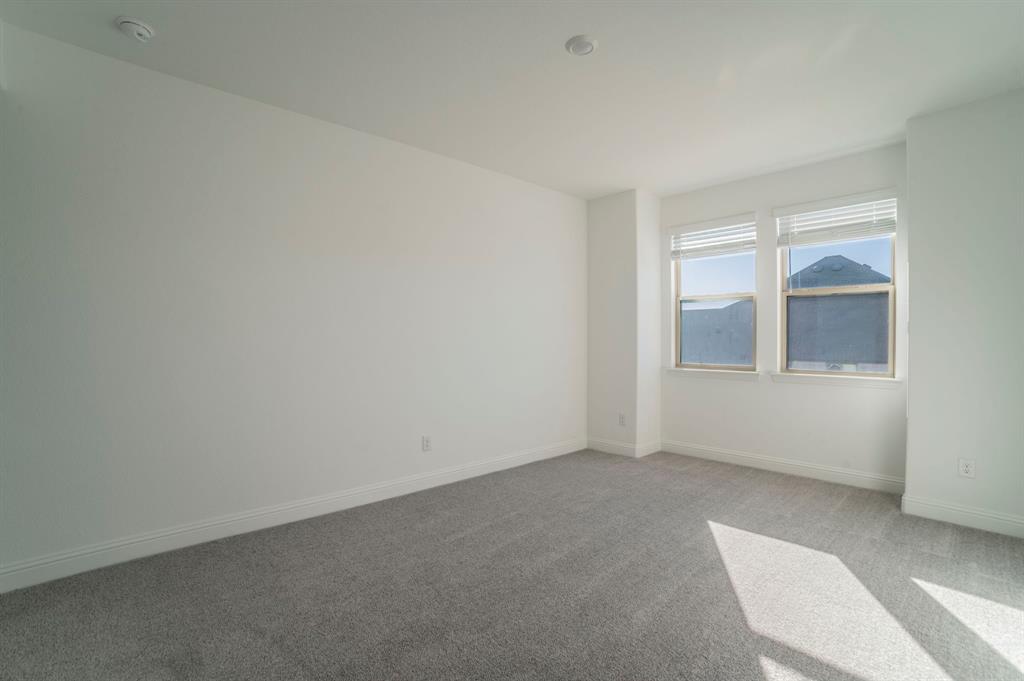 The Ridge At NORTHLAKE - Residential