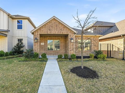 Photo of 4705 Sunny Pathway, Haltom City, TX 76117 (MLS # 21207056)
